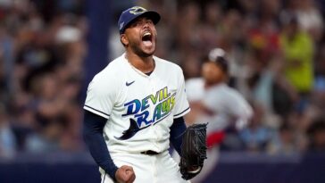 tampa-bay-rays-win-game-two-over-guardians-thanks-to-terrible-error-from-jose-ramirez,-even-alcs-at-1-1