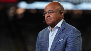 nba-announcer-mike-tirico-addresses-the-truth-behind-michael-jordan’s,-limited-nbc-role