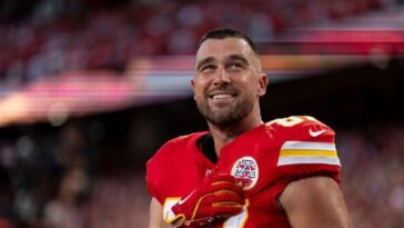 chiefs-star-travis-kelce-in-hot-water-for-liking-shane-gillis’-snl-monologue