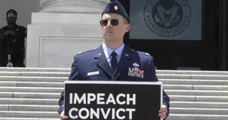air-force-major-who-demanded-president-trump’s-impeachment-while-in-uniform-now-held-in-solitary-confinement-24-hours-a-day-—-faces-military-court-martial