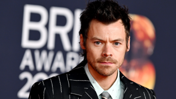 harry-styles-challenged-by-gop-gov-candidate-to-put-migrant-shot-by-ice-‘on-his-tour-bus’-after-msg-tribute