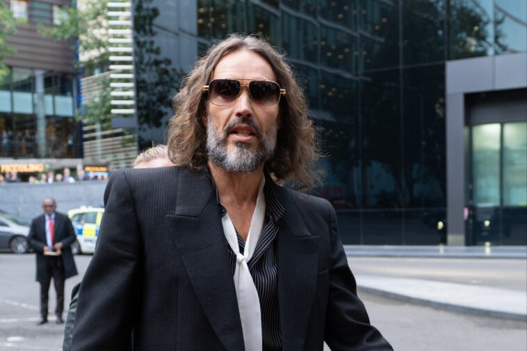 russell-brand-rape-accuser-‘assumed-he-was-gay’-until-he-stripped-down-to-tighty-whities:-trial