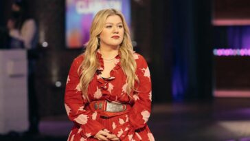 brooklyn-shop-owner:-‘kelly-clarkson-has-put-us-all-in-danger’