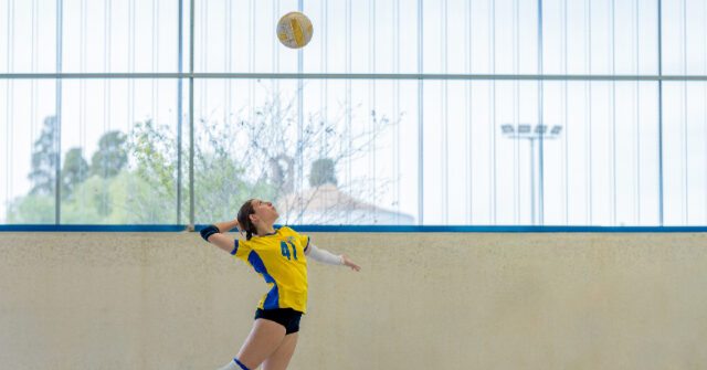 parents-outraged-after-daughters-cut-from-high-school-volleyball-team-while-trans-athlete-plays
