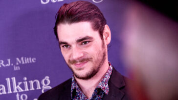 ‘breaking-bad’-star-rj-mitte-cause-of-death-revealed-as-co-stars-mourn