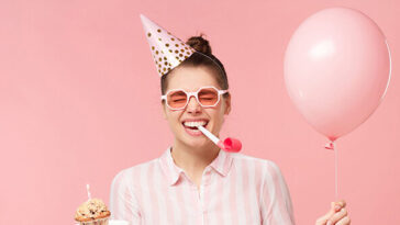 new-york-carvel-customer-collapses-‘wheezing’-after-seeing-‘hilarious’-botched-message-on-birthday-cake