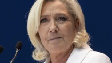shock-poll-finds-nearly-half-of-french-muslims-would-consider-emigrating-if-marine-le-pen-wins-presidency