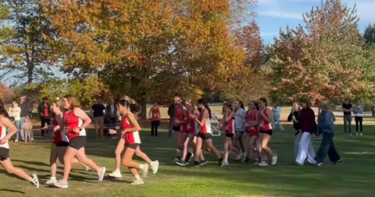 watch:-female-cross-country-runners-engage-in-coordinated-protest-against-trans-teammate-as-soon-as-race-begins