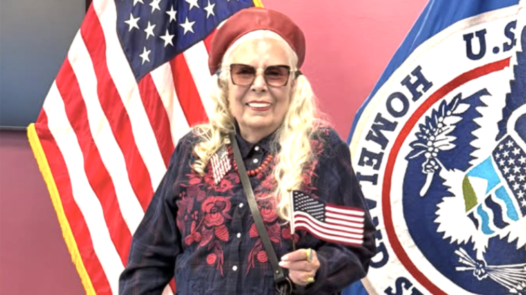 canadian-singer-joni-mitchell-officially-becomes-american-citizen-after-62-year-journey