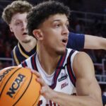 quinn-ellis-praised-by-rick-pitino-for-playing-‘like-a-veteran’-in-st.-john’s-preseason-win