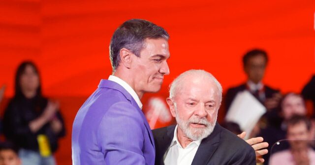 comrade-socialists:-spain’s-pedro-sanchez-endorses-lula-in-brazil-runoff