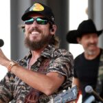 country-star-chris-janson-admits-he-got-‘a-little-cocky’-before-grueling-colorado-elk-hunt