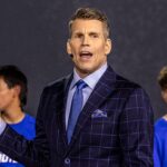 redzone-host-scott-hanson-defends-nfl-officiating,-calls-league-‘best-officiated’-in-america
