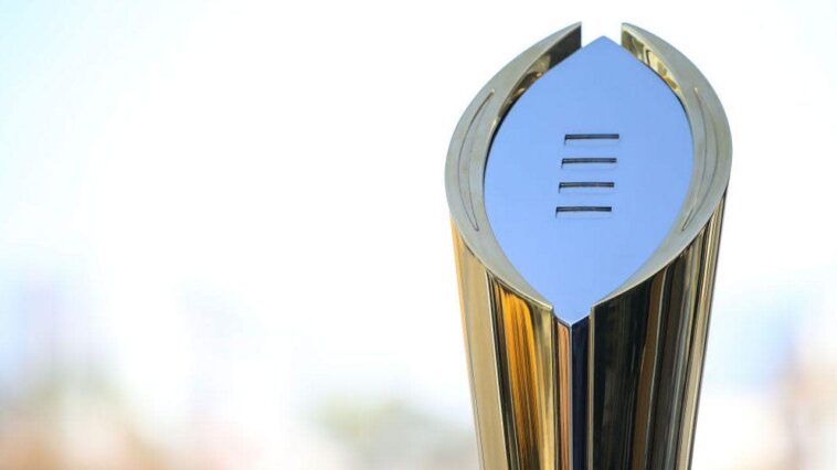 college-football-playoff-expanding-to-24-teams-in-2027,-with-more-games-coming-to-campuses-across-the-country