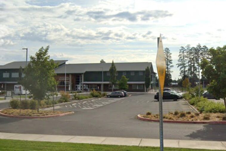 oregon-elementary-school-on-lockdown-after-active-shooter-report