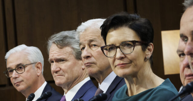 big-banks-cut-off-conservatives-and-christian-groups,-occ-investigation-finds