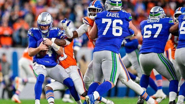 denver-broncos-survive-ugly-offensive-night-to-beat-seattle-seahawks-17-14-in-overtime