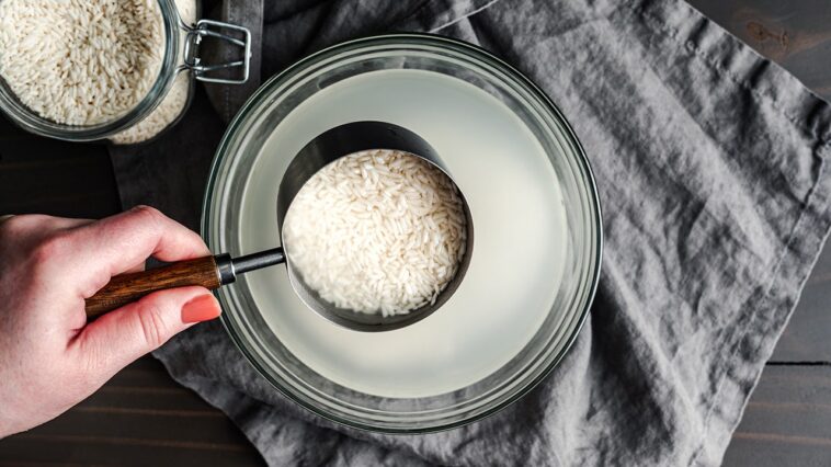 you’re-probably-cooking-rice-wrong,-and-chefs-reveal-the-simple-mistake-to-avoid
