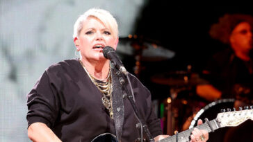 white-house-slams-the-chicks’-natalie-maines-as-a-‘despicable-nobody’-with-‘peanut-sized-brain’-after-singer-attacks-trump