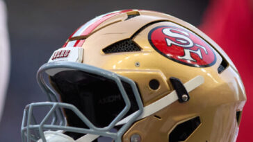 watch:-media-feud-as-49ers-reporter-blasts-fellow-journalist-for-‘hugging’-players-and-‘thinking-he’s-on-the-team’