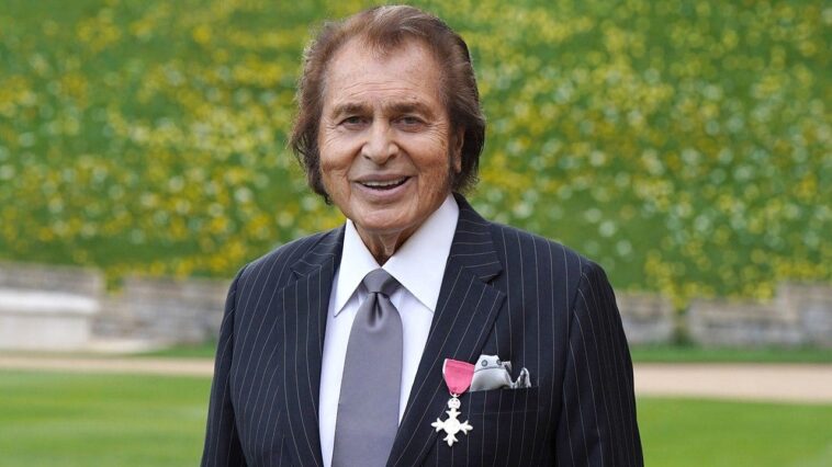 engelbert-humperdinck-says-he-tied-up-a-nurse-during-tuberculosis-sanatorium-stay-after-painful-treatment