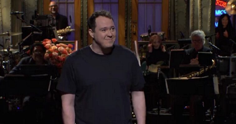watch:-snl’s-michael-che-refuses-to-cave-to-woke-mob-as-interviewer-nags-him-about-shane-gillis’-gym-clothes-joke