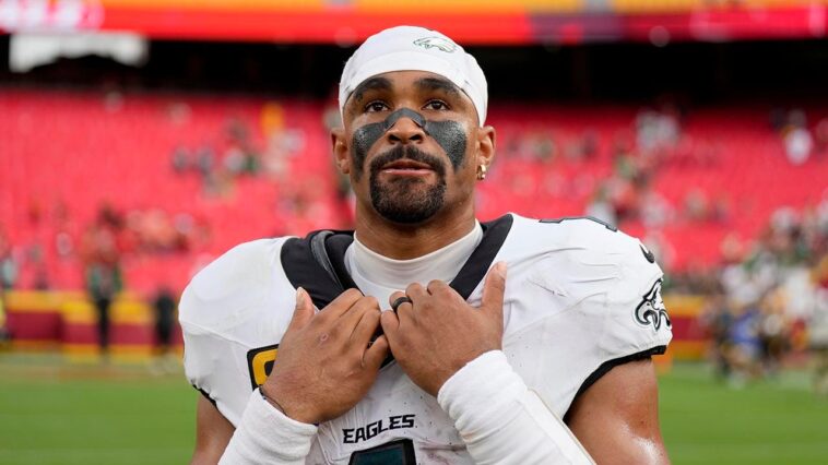 eagles’-jalen-hurts-placed-on-injured-reserve-after-superficial-blood-clot-found-in-his-calf-area