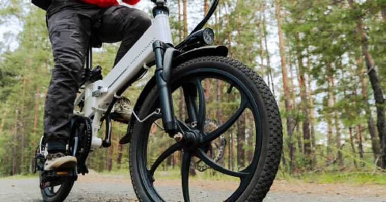 craziest-e-bike-disasters:-woman-pinned-under-volkswagen,-rider-flies-through-italian-restaurant-window