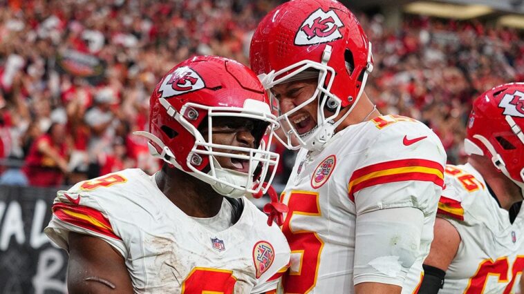 human-vs.-chatgpt-nfl-week-6-betting-picks:-ai-goes-all-in-on-totals-after-another-weekly-win