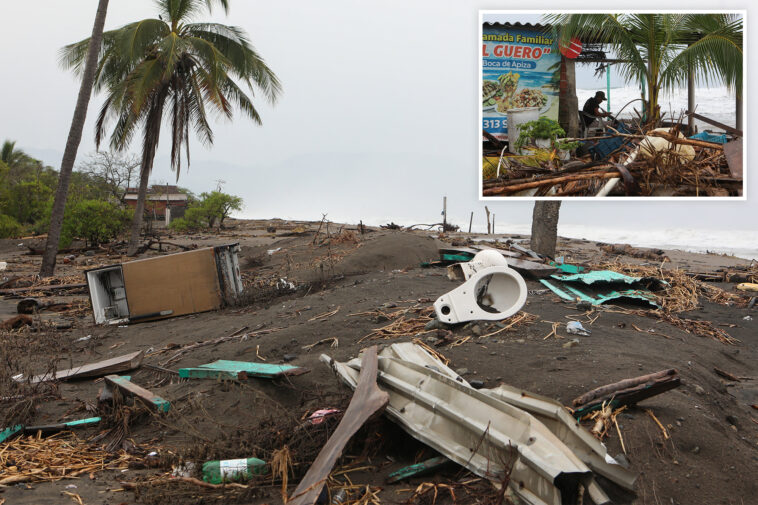 hurricane-trudy-brings-heavy-rain-and-strong-winds-to-mexico’s-pacific-coast