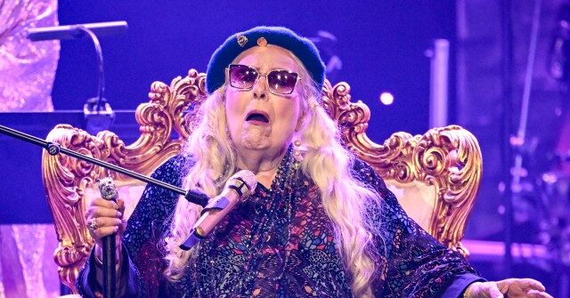 before-obtaining-citizenship,-singer-joni-mitchell-said-she-wished-she-could-vote-during-‘f**k-donald-trump’-rant
