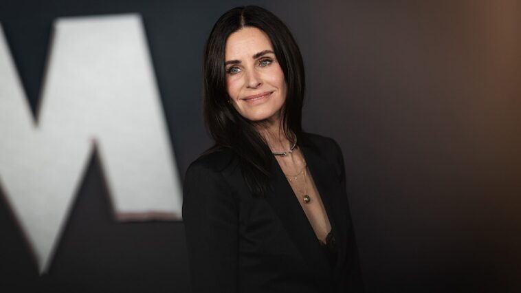 courteney-cox-shows-off-beach-body-in-black-bikini-during-recent-trip-to-hawaii