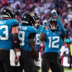 travis-hunter-wills-jaguars-back-with-historic-two-way-impact-before-texans’-last-second-gut-punch