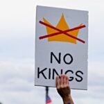 video:-leftist-‘no-kings’-groups-rally-across-us.-to-encourage-early-voting-in-midterm-elections