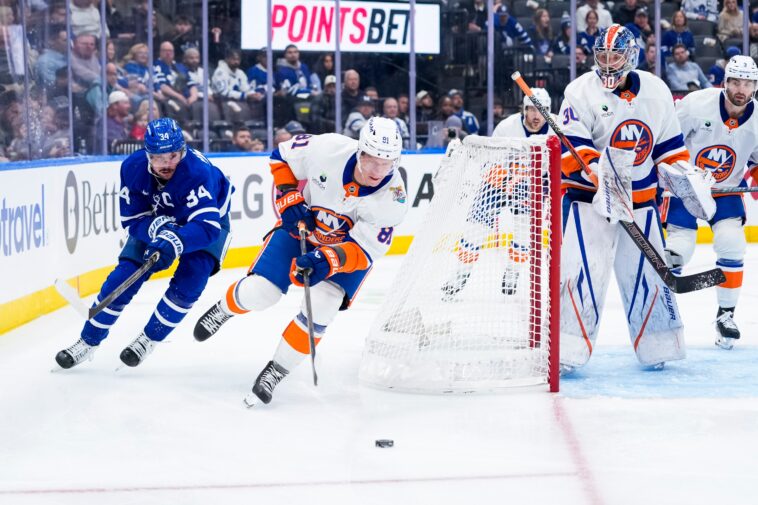 ondrej-palat-shows-he’s-got-plenty-to-give-islanders-—-even-without-scoring