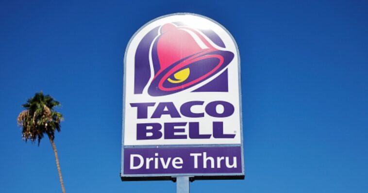 heroic-taco-bell-worker-thwarts-would-be-mass-shooter-who-targeted-place-of-worship:-report