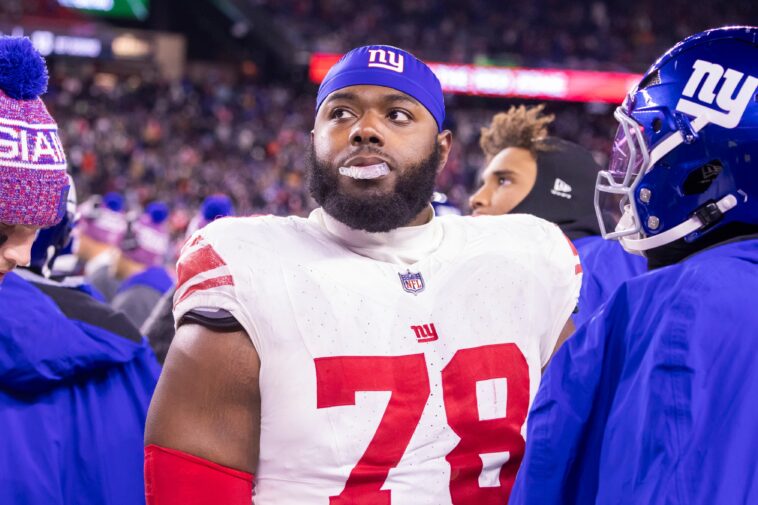 andrew-thomas-doesn’t-know-why-he-was-benched-by-giants-after-clearing-concussion-protocol