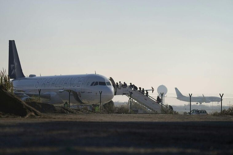 flight-from-tel-aviv-forced-to-make-emergency-landing-after-bomb-threat