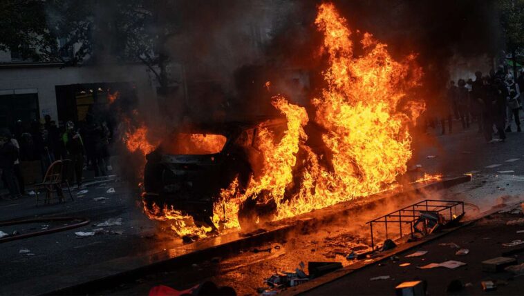french-protesters-demand-more-socialism-to-fix-problems-caused-by-socialism