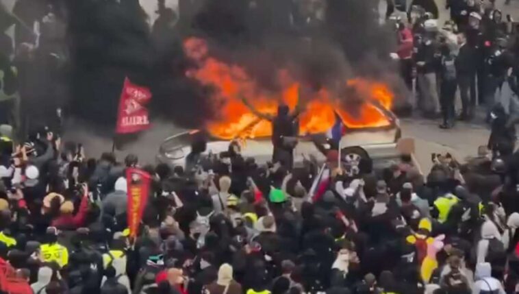 nation-of-france-films-massive-campaign-ad-for-republicans