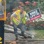 nys-worker-caught-on-video-removing-gop-lawn-sign-—-but-officials-say-he-followed-the-law