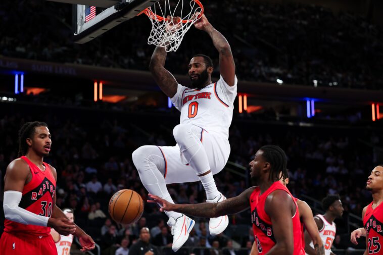 how-things-will-look-different-for-the-knicks-at-center-on-opening-night