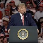 (video)-trump-trolls-protesters-at-rally-as-crowd-chants-“usa”-–-“now-mom-and-dad-slap-him-around,-they-say,-‘i-voted-for-that-man’”