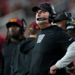 commanders’-dan-quinn-appears-to-lose-track-of-downs-one-week-after-clock-debacle-–-but-he-has-an-explanation