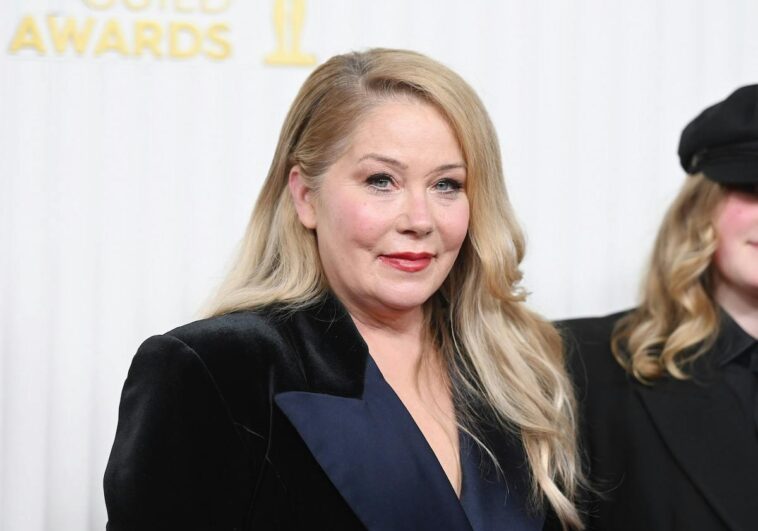 christina-applegate-reveals-she-was-misdiagnosed-with-ms