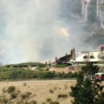 smoke-billows-over-uc-berkeley-hills-as-fast-moving-brush-fire-damages-home