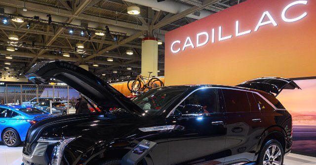 green-inferno:-fire-destroys-6-luxury-cadillac-evs-at-texas-dealership,-takes-18-hours-to-extinguish