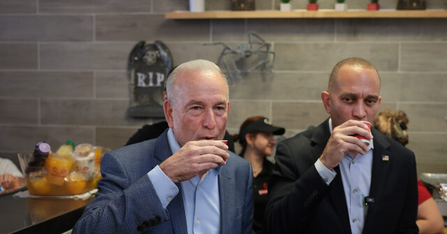 cuban-bakeries-in-miami-condemn-socialism-after-uproar-following-hakeem-jeffries’-visit