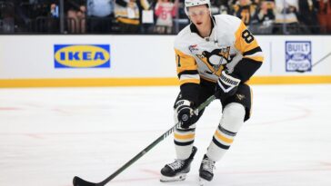 penguins’-ben-kindel-has-‘medical-episode’-on-team-flight-as-plane-quickly-returns-to-salt-lake
