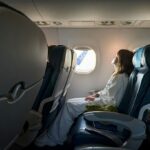 woman-finds-painful-way-to-teach-passenger-next-to-her-lesson-about-personal-space